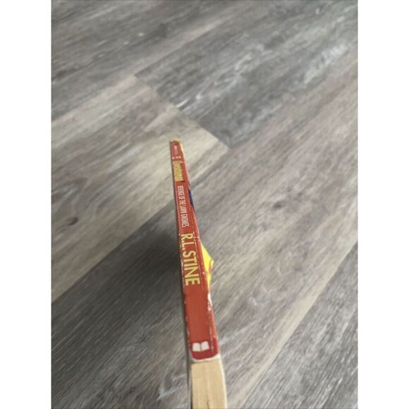 Goosebumps #34 Revenge of the Lawn Gnomes First Print Scholastic August 1995 - Picture 6 of 8